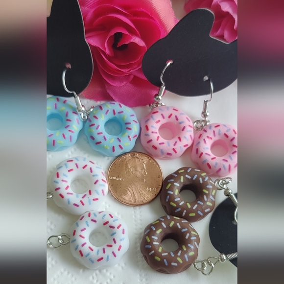 Donuts Earrings Handmade Light Blue - Picture 5 of 5